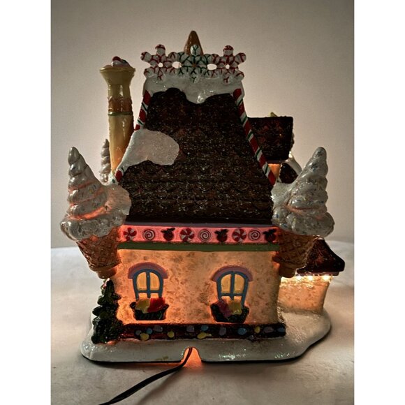 Vintage 2004 Fiber Optic Gingerbread House Christmas Village Candy Ice Cream Con - Picture 10 of 16
